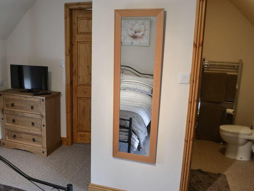 Double bedroom with en-suite | The Arches - Causey Park Farms Ltd, Longdyke, near Morpeth