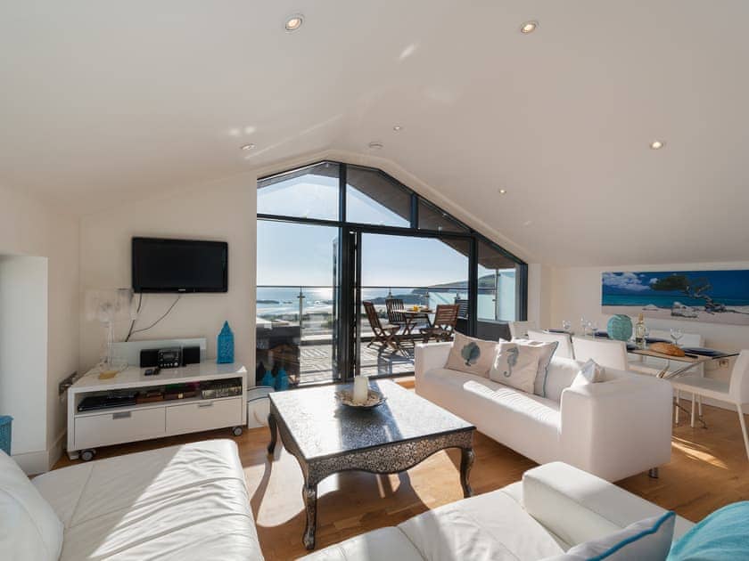 Open plan living space | 4 Coastguards, Bigbury-on-Sea