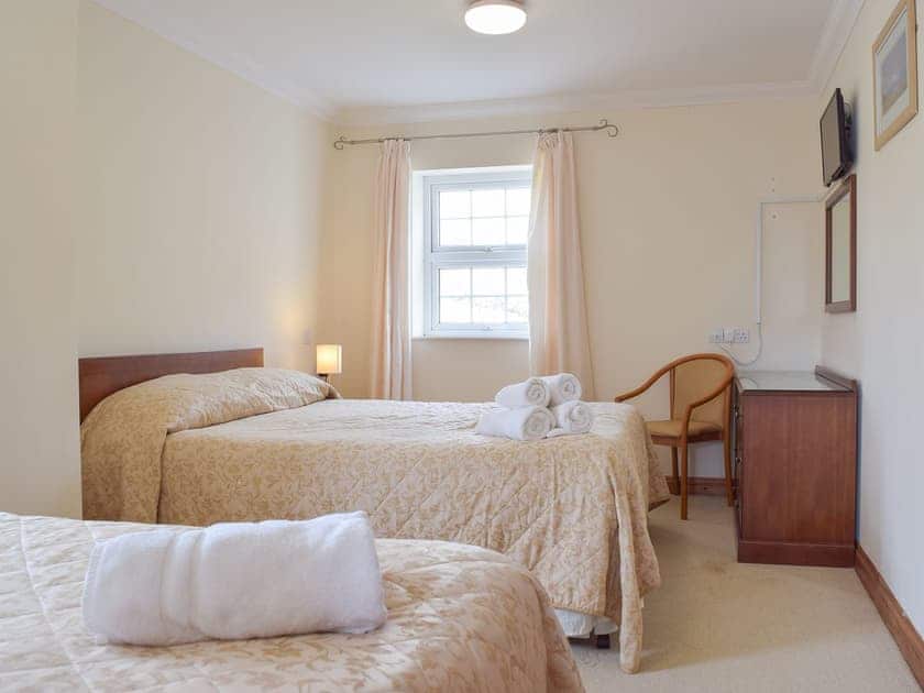 Double bedroom | Ty-Canol - Three Rivers Farm Cottages, Ferryside