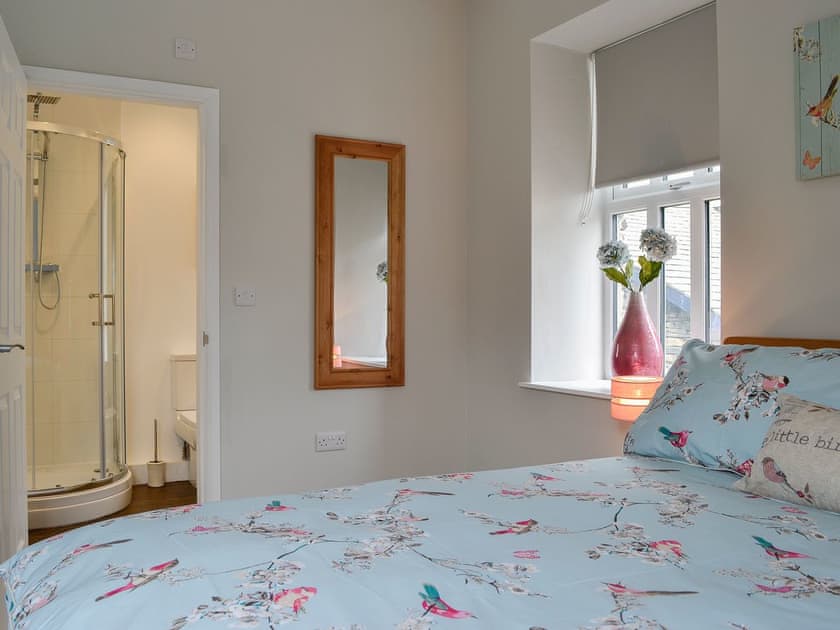 Double bedroom | Club Cottage, Bowness-on-Windermere