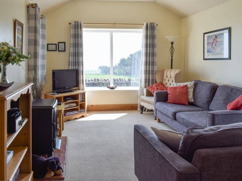 Welcoming living room | Mill View Cottage, Ravenscar, near Robin Hood&rsquo;s Bay
