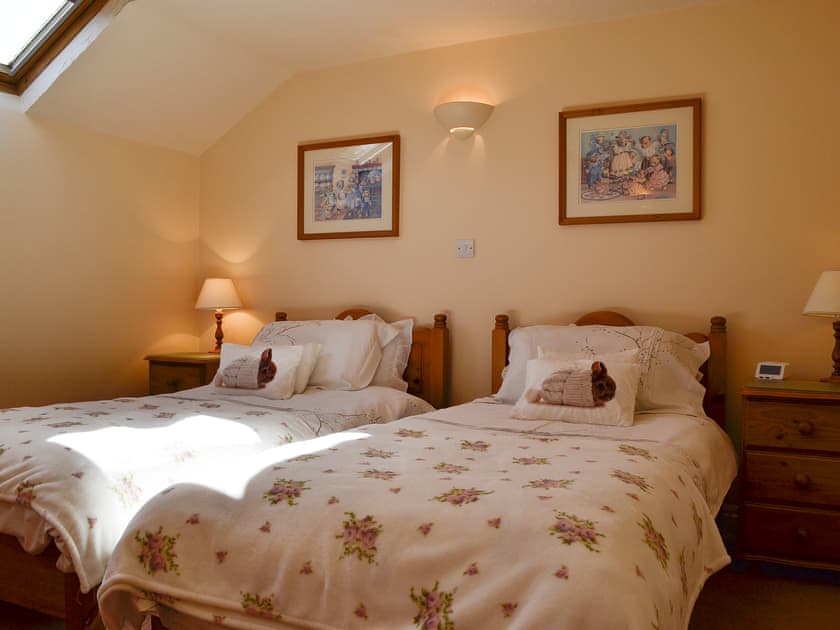 Twin bedroom | Cider Press Cottage, Oldcroft, Lydney