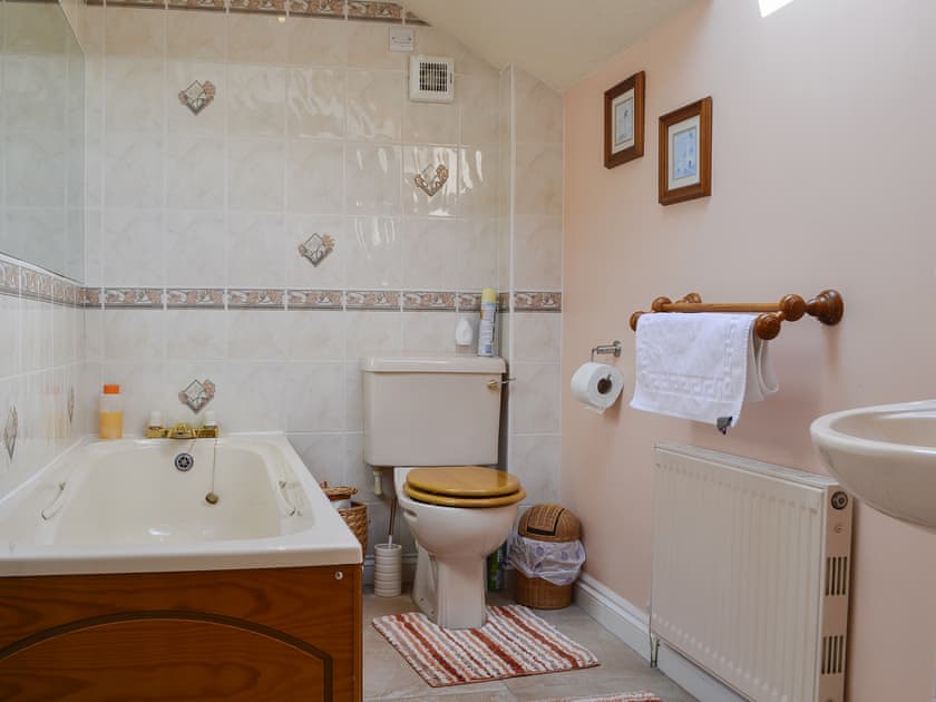 Bathroom | Cider Press Cottage, Oldcroft, Lydney