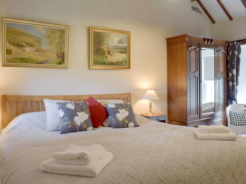 Attractive double bedroom | Cam Cottage, Kettlewell, near Grassington