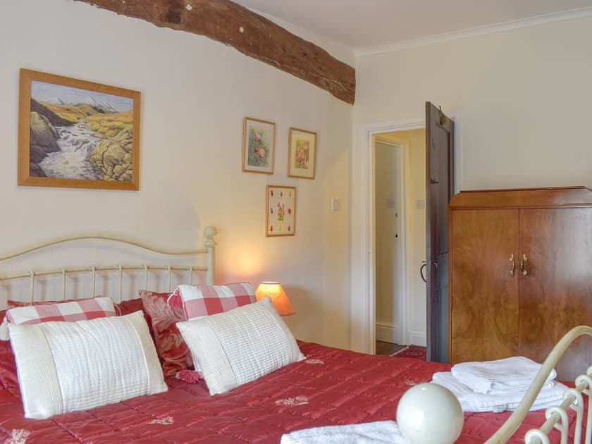 Comfy double bedroom | Cam Cottage, Kettlewell, near Grassington