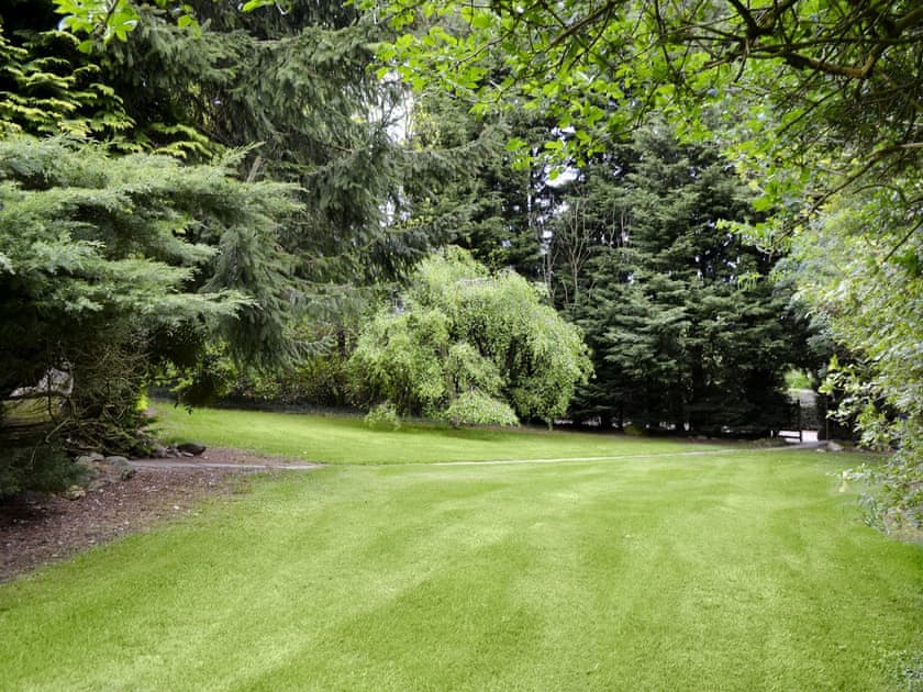 Surrounded by large gardens and grounds | The Summerhouse, Easthope, near Much Wenlock