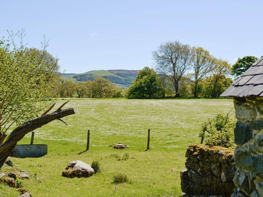 Unspoilt views of the surrounding countryside | Hen Hafod, Bala