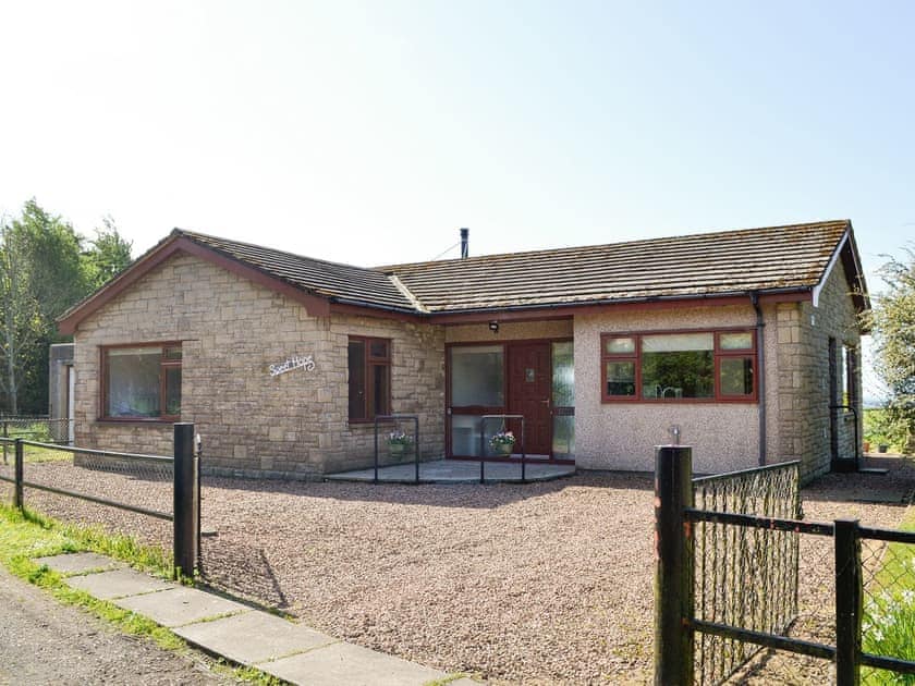 Main entrance to the holiday home | Sweet Hope, St Cyrus, near Montrose