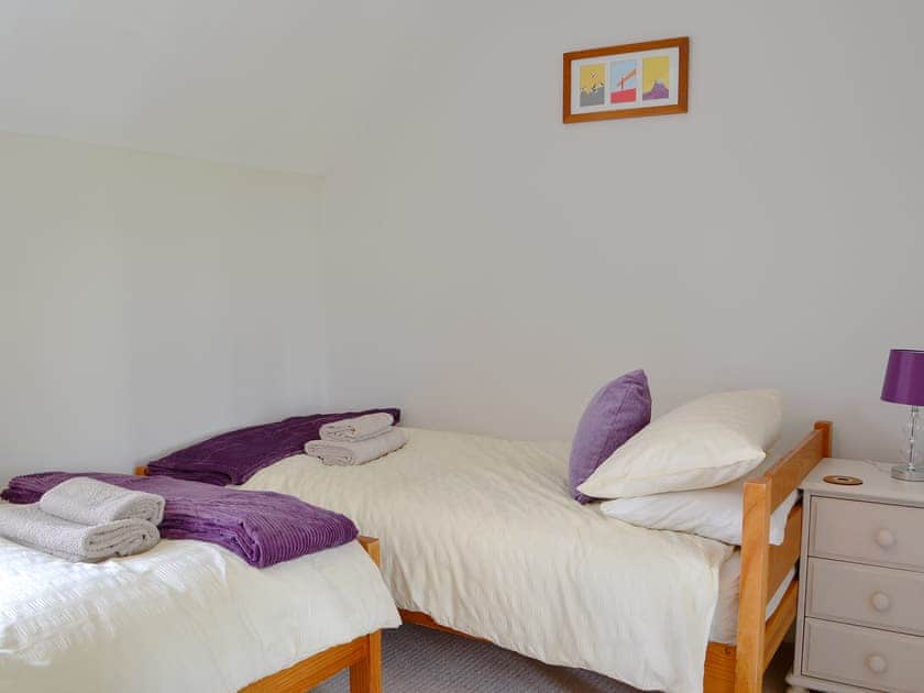 Comfy twin bedroom | Sandyhouse Cottage, Milfield, near Wooler