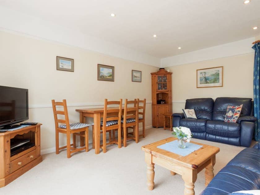 Spacious living/ dining room | St Elmo’s LodgeFlat 1, Salcombe
