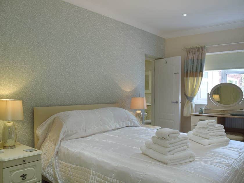 Charming double bedroom with kingsize bed | The Annexe, Clacton-on-Sea