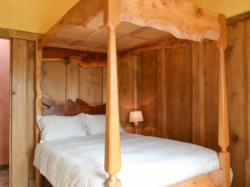 Four poster bedroom | The Cart Shed, Knapton Green, near Leominster
