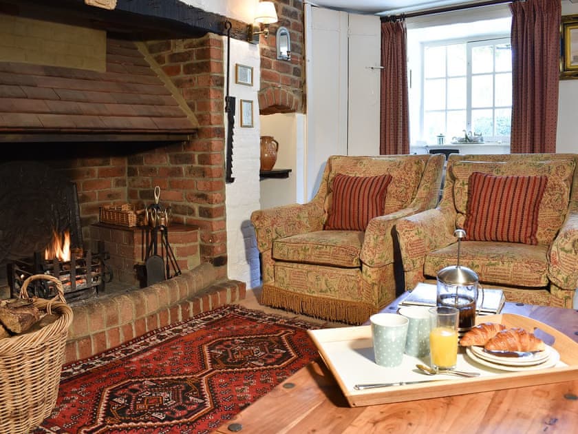 Living room/dining room | Tranquillity Cottage, Winfrith Newburgh