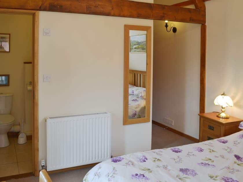 Twin bedroom | Orchard View Barn - Little Clyst William Farm Cottages, Plymtree, near Cullompton