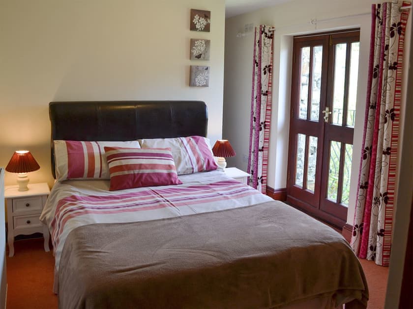Comfy double bedroom | Trescowthick Barn, St Newlyn, near Newquay