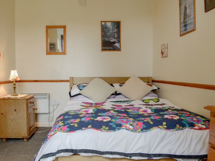 Double bedroom | Pen-Y-Mount East, Llan Ffestiniog, near Blaenau Ffestiniog