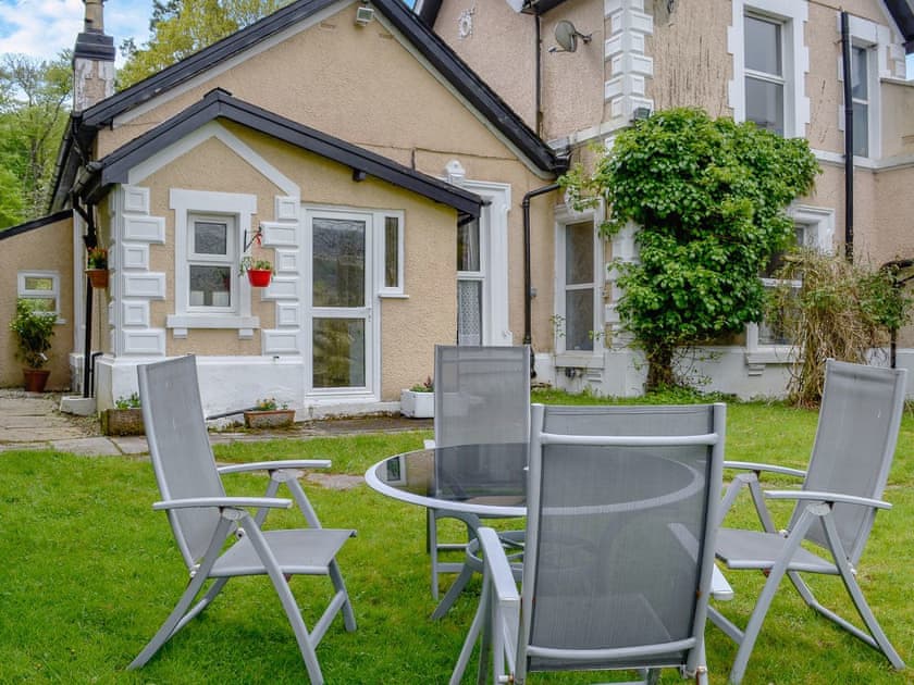 Cosy, semi-detached holiday property | Pen-Y-Mount East, Llan Ffestiniog, near Blaenau Ffestiniog