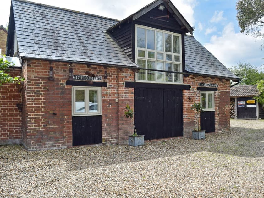 Fantastic 18th-century detached barn | Swallows Nest, Ilketshall St. Margaret, near Bungay