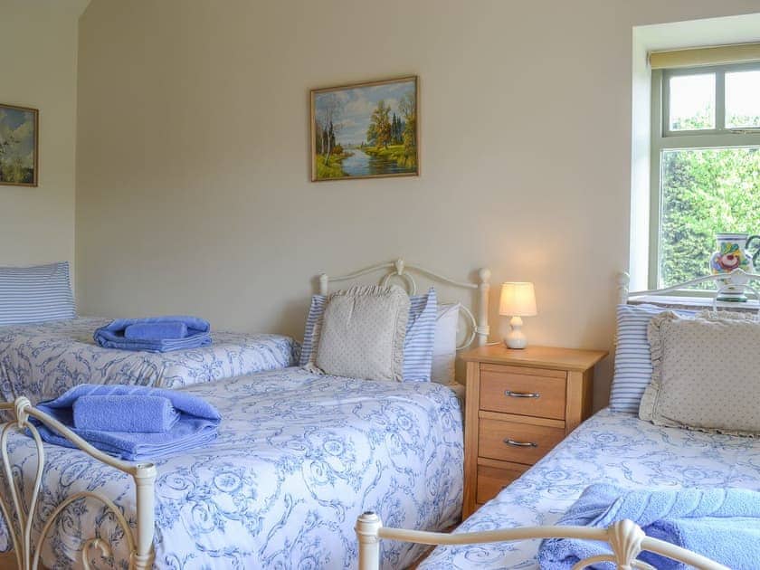 Bedroom with three single beds | Stables Cottage - Mackinder Farms, Brayton, Selby
