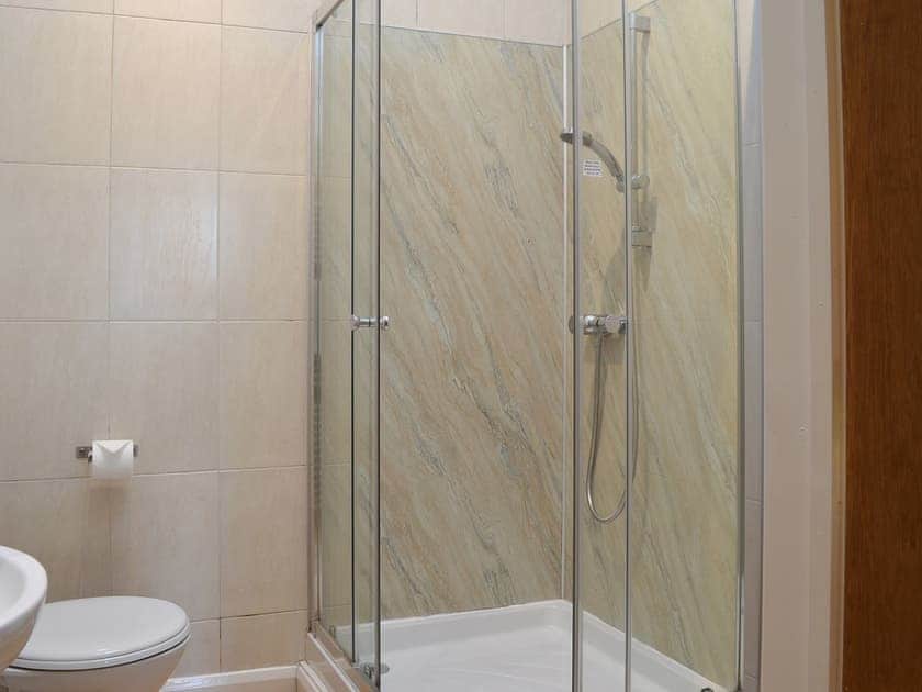 Shower room | Stables Cottage - Mackinder Farms, Brayton, Selby