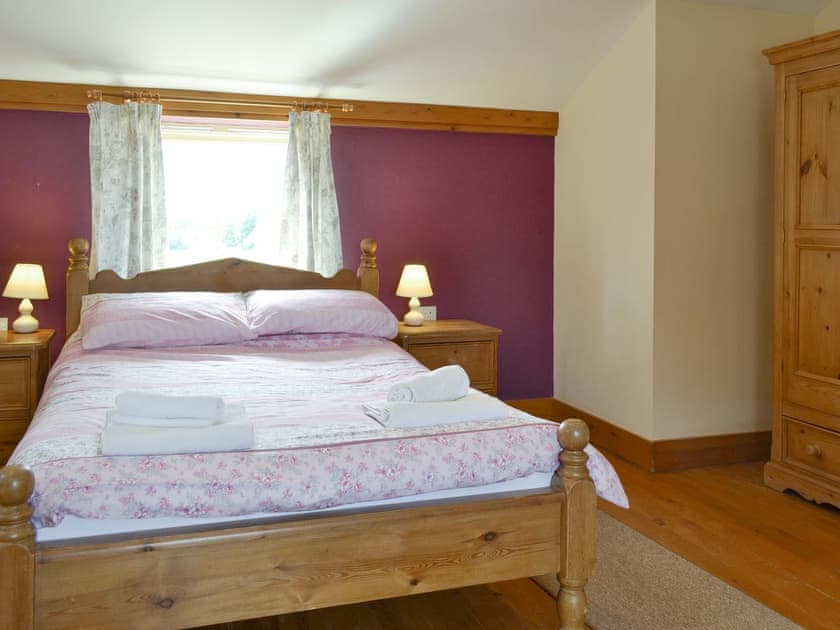 Peaceful double bedroom | Four Bays - Struncheon Hill Farm, Brandesburton, near Bridlington