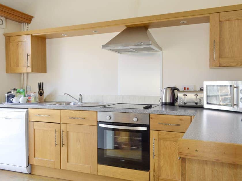 Well-appointed kitchen | Meadow View - Struncheon Hill Farm, Brandesburton, near Bridlington