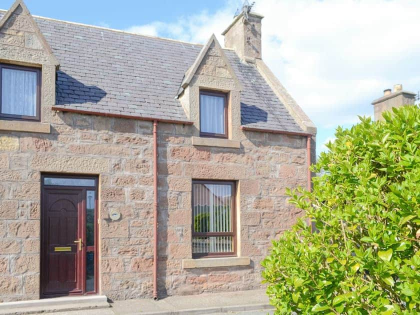 Attractive traditional Fishing cottage | Oystercatcher, Embo, near Dornoch