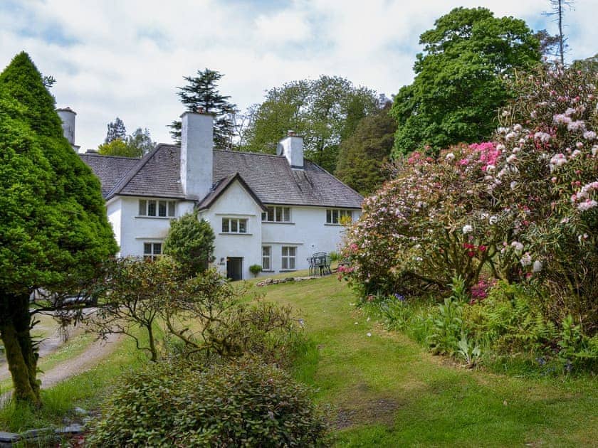 Spacious apartment set in over three aces of landscaped gardens | Scafell Apartment, Skiddaw Apartment, Black Combe Apartment - Whitecraggs, Ambleside