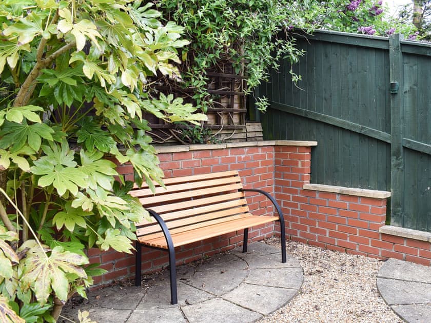 Garden seating | Jays View, Whitby