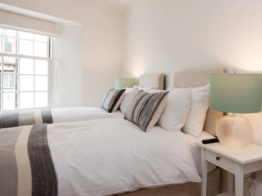 Well-appointed twin bedroom | Seaview, Dartmouth