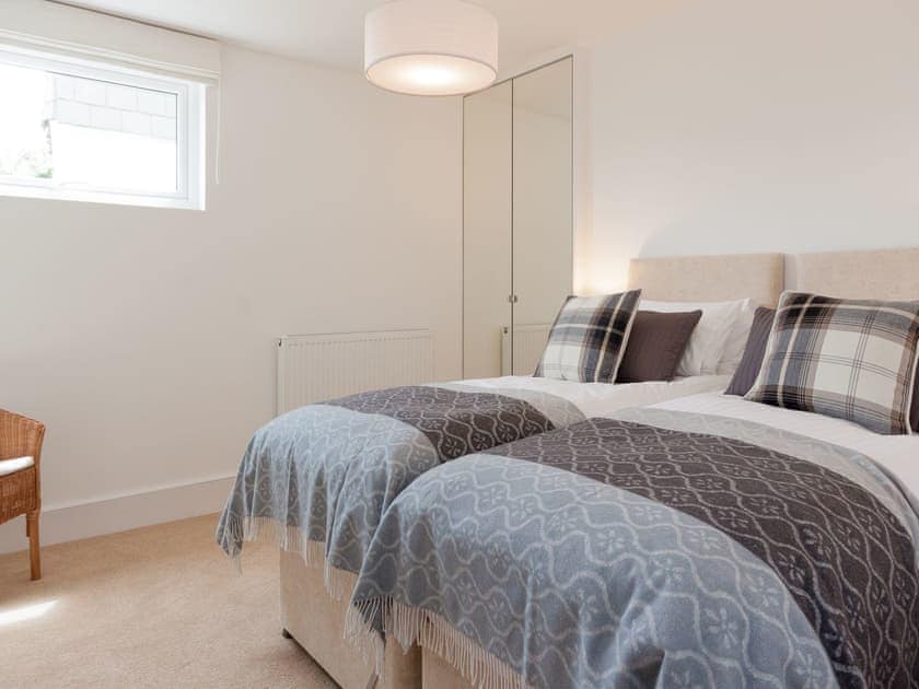 Well-appointed twin bedroom | Seaview, Dartmouth