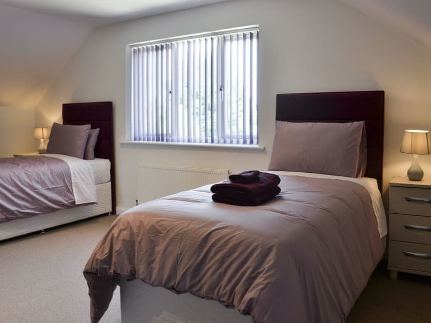 Twin bedroom | Lucy’s Lodge - Wallrudding Farm Cottages, Doddington, near Lincoln