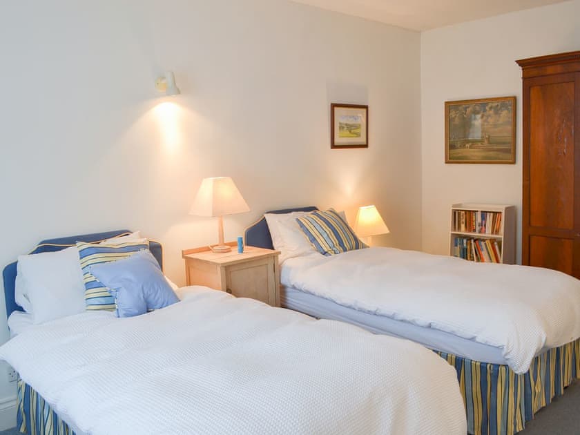 Charming twin bedded room | Topsail, Noss Mayo