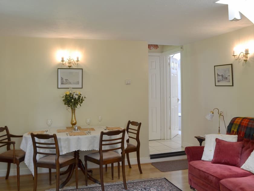 Living room/dining room | The Coach House, Chilworth, near Southampton