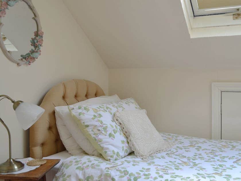 Single bedroom | The Coach House, Chilworth, near Southampton