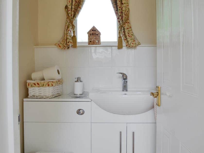 Toilet | The Coach House, Chilworth, near Southampton