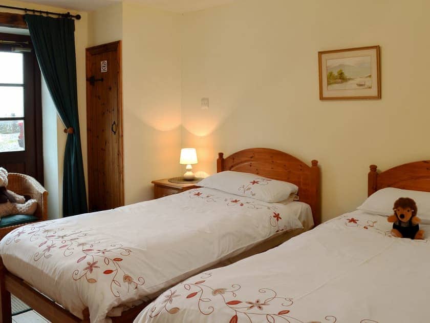 Twin bedroom | Spring Cottage, Hollinsclough, near Buxton