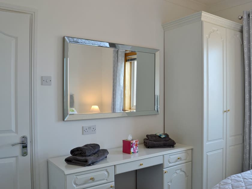 Charming twin bedroom | Ingleside, Ballantrae, near Girvan