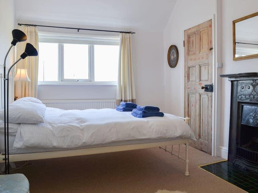 Comfortable double bedroom | The Mistress’ House, Hunstanton