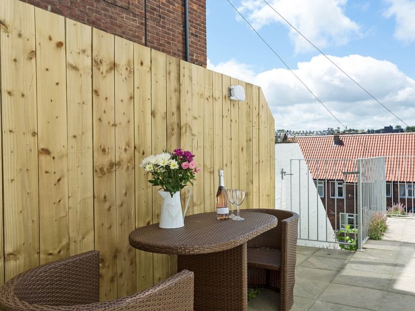 Peaceful sitting-out-area | Esk Cottage - Cyana Cottages, Whitby