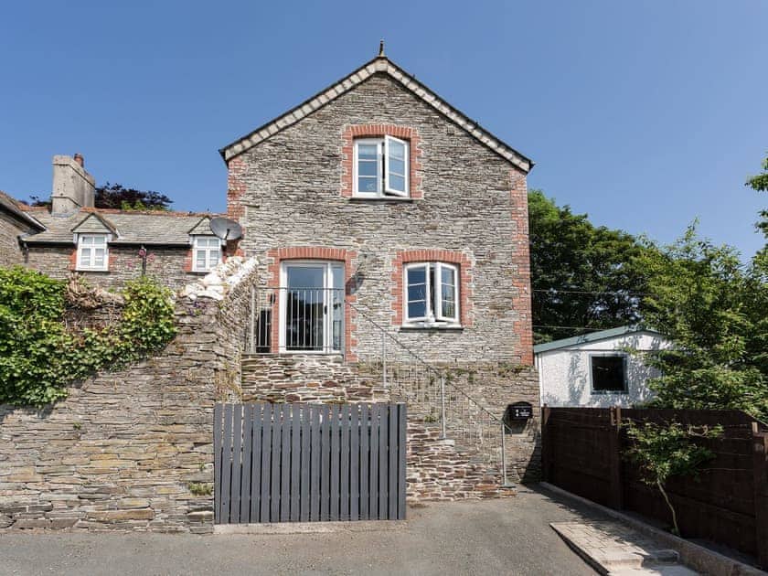 Delightful end-terraced property, refurbished in 2018 | The Hayloft, Boscastle, near Bodmin