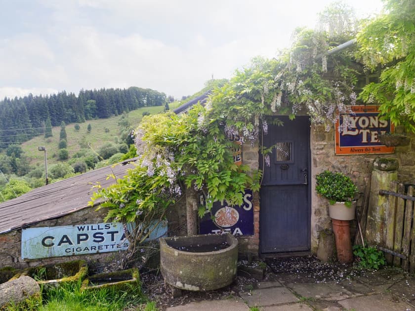 Characterful main entrance | The Hayloft, Edge Hills, near Littledean