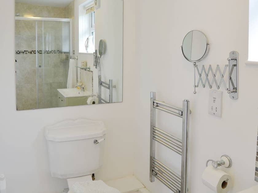 En-suite shower room | Silverdale, Bacton, near Happisburgh