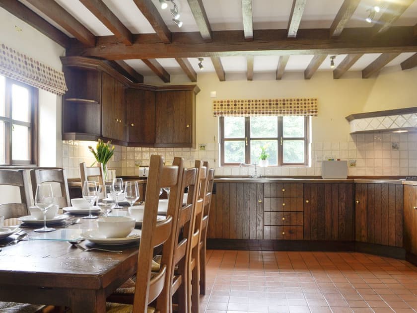 Well-equipped fitted kitchen with dining area | Green Lane Cottage, Aberhafesp, near Newtown