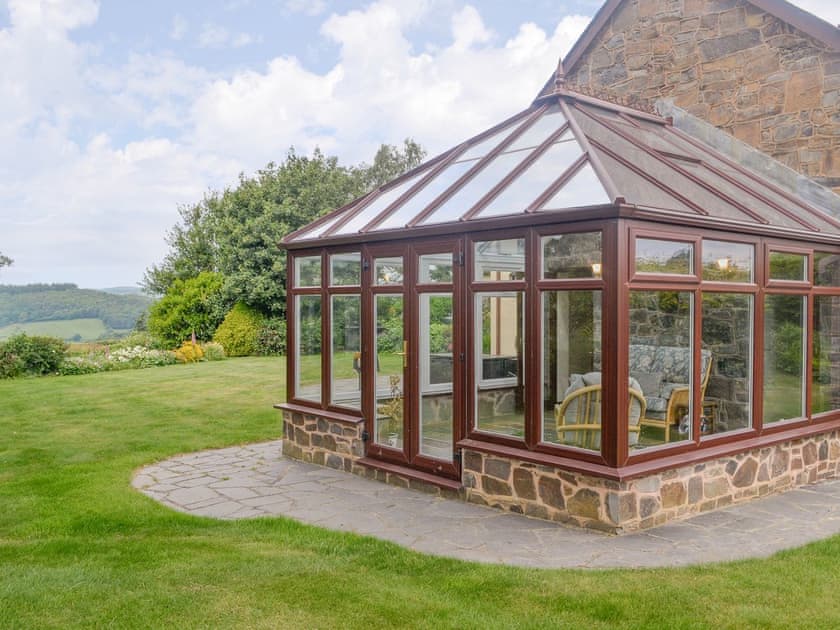 Well-maintained garden  | Green Lane Cottage, Aberhafesp, near Newtown