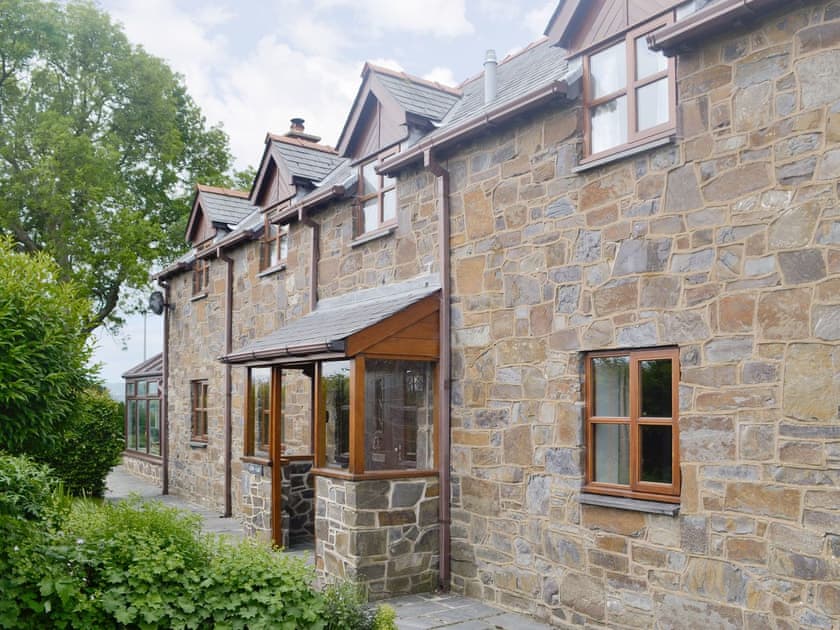 Main entrance to holiday home | Green Lane Cottage, Aberhafesp, near Newtown