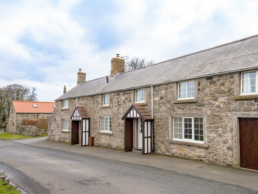 Proctors Stead Cottages Dunstanburgh View (ref UK3261) in Dunstan, near Craster