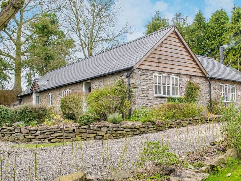 Attractive holiday cottage | Walkmill Lodge, Norbury, near Bishop’s Castle 