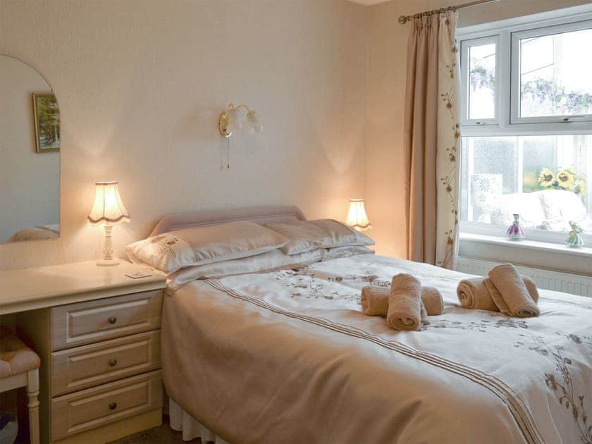 Relaxing double bedroom | Cosy Corner, Bridlington