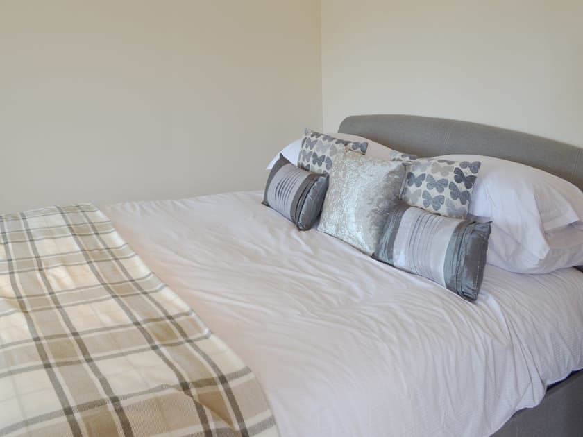Comfortable double bedroom | Tonto’s View, Sorley Green Cross, near Kingsbridge